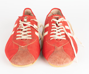 Lot #4307 Jim Fixx's Personally-Worn Shoes from 'The Complete Book of Running' - Image 2