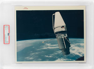 Lot #545  Gemini 9 Original 'Type 1' Photograph