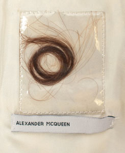 Lot #876 Alexander McQueen: 'Dante' Runway-Worn Renaissance Brocade Jacket - Image 11