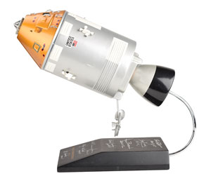 Lot #4107  Apollo Astronauts Signed Command Module Model - Image 5