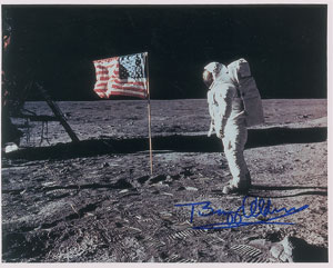 Lot #4185 Buzz Aldrin Signed Photograph