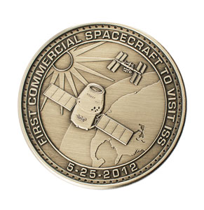 Lot #4518  SpaceX Dragon COTS-2 Employee Medallion - Image 2