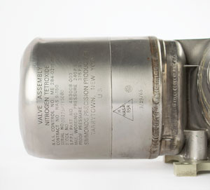 Lot #4099  Apollo CSM Nitrogen Tetroxide Valve Assembly - Image 4