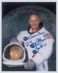 Lot #381 Buzz Aldrin