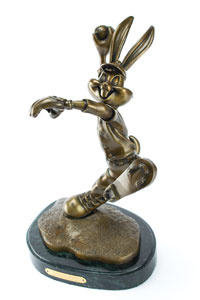 Lot #804  Bugs Bunny limited edition statue - Image 3