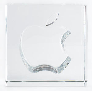 Lot #6023  Apple 20th Anniversary Award - Image 2