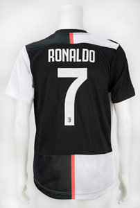 Lot #578 Cristiano Ronaldo - Image 2