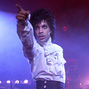 Lot #687  Prince's Screen-Worn 'Purple Rain' Ruffled White Shirt - Image 5