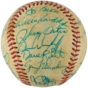 Lot #9280  NY Yankees: 1981 Team-Signed Baseball - Image 1