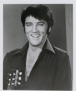 Lot #495 Elvis Presley - Image 1