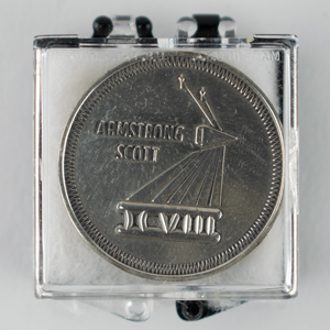 Lot #3064  Gemini 8 Flown Fliteline Medallion - Image 3