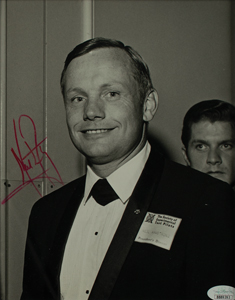 Lot #3191 Neil Armstrong and Buzz Aldrin - Image 2