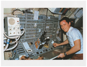 Lot #3536  Skylab Intercom Speaker and Control Box - Image 13
