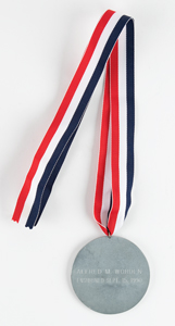 Lot #3404 Al Worden's Michigan Aviation Hall of Fame Medal - Image 2