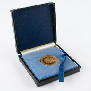 Lot #3391 Al Worden's 1971 United Nations Peace Medal - Image 4