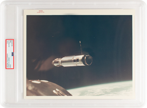 Lot #290  Gemini 8 Original 'Type 1' Photograph