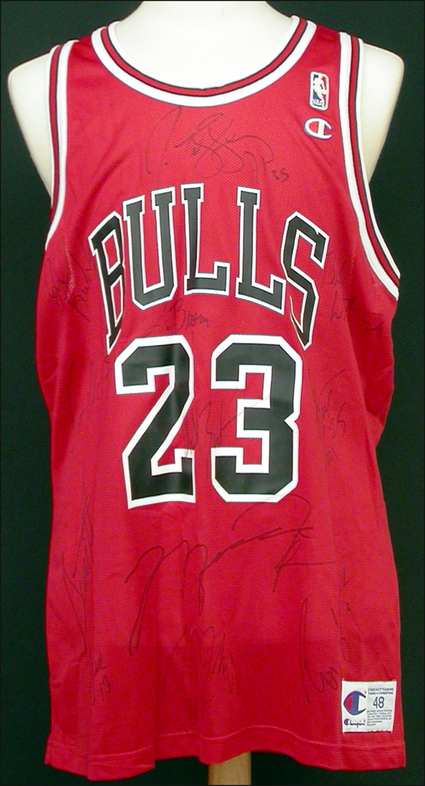 Lot #2624  Chicago Bulls