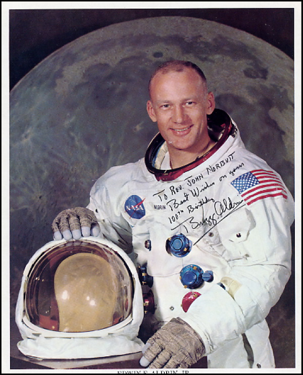 Lot #524 Buzz Aldrin