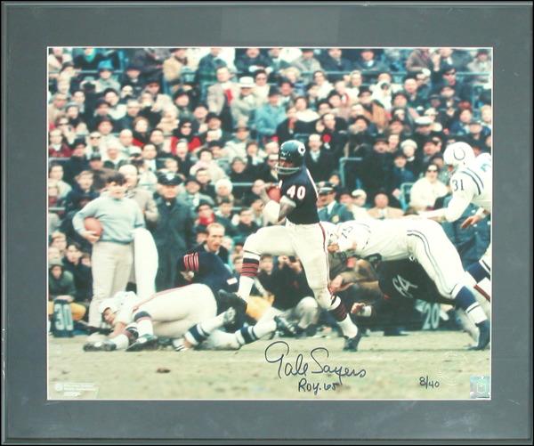 Lot #2931 Gale Sayers