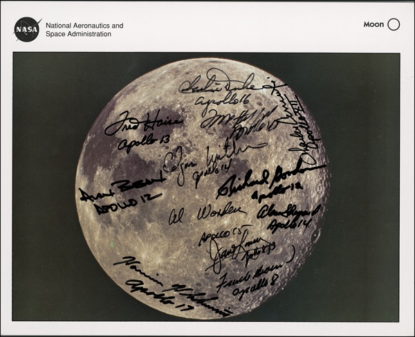 Lot #374  Apollo Astronauts