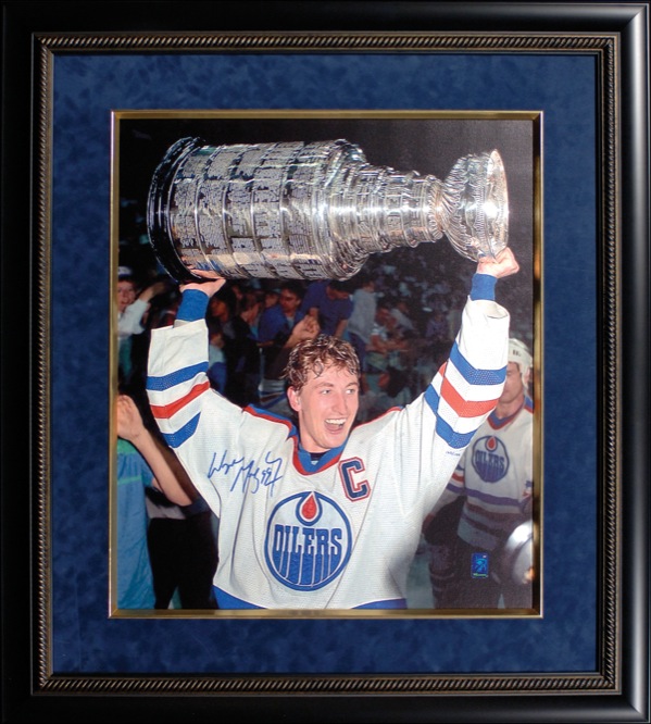 Lot #1267 Wayne Gretzky