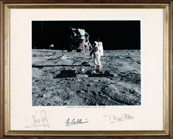 Lot #403 Apollo 11