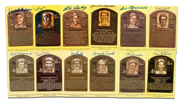 Lot #968 Baseball Hall of Famers