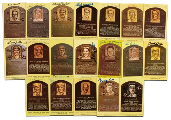 Lot #980 Baseball Hall of Famers