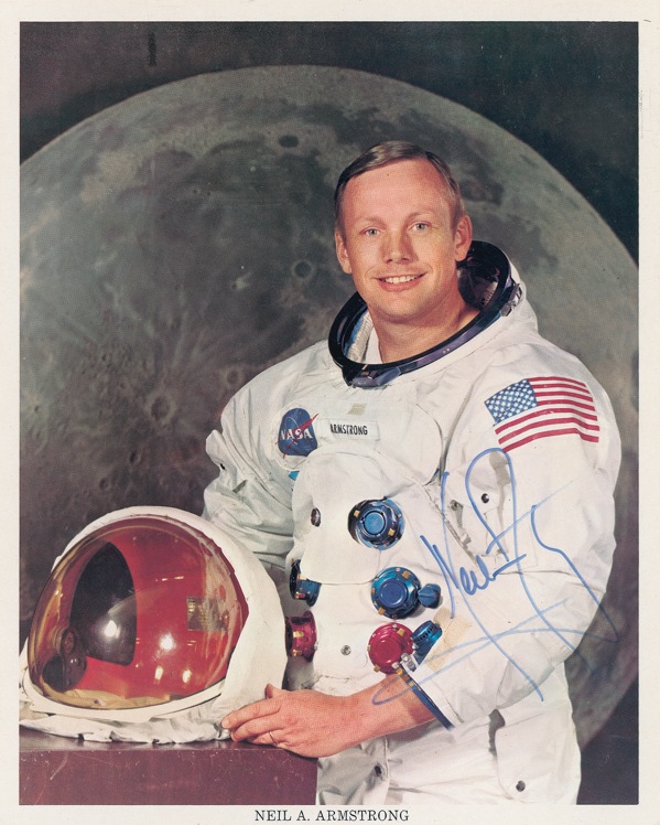 Lot #542 Neil Armstrong - Image 1