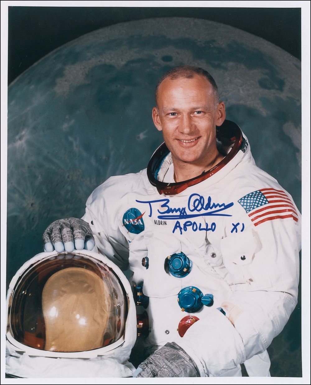 Lot #485 Buzz Aldrin