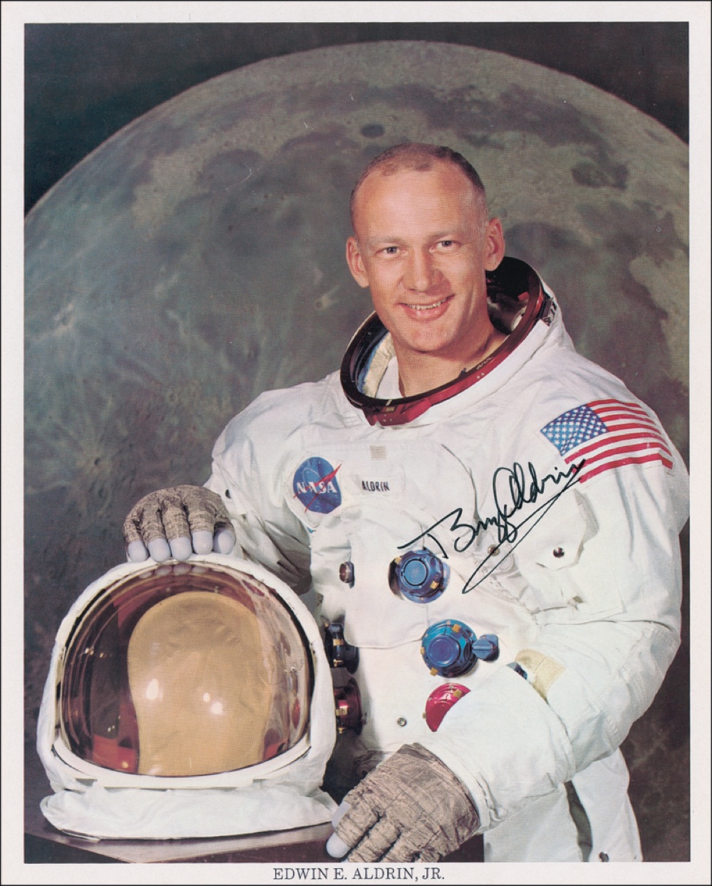 Lot #476 Buzz Aldrin