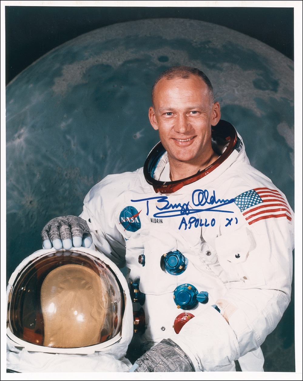 Lot #361 Buzz Aldrin