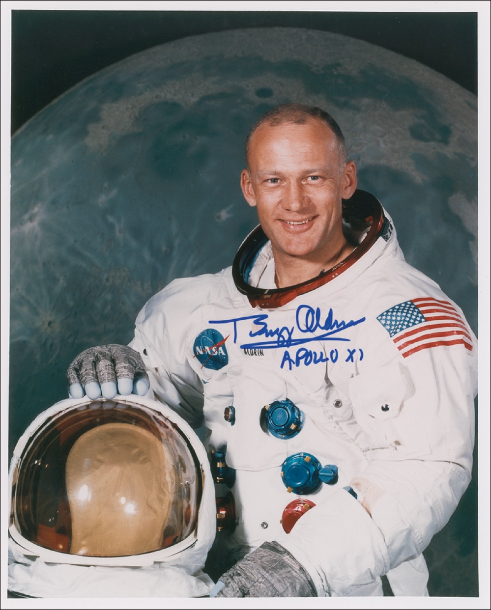 Lot #415 Buzz Aldrin
