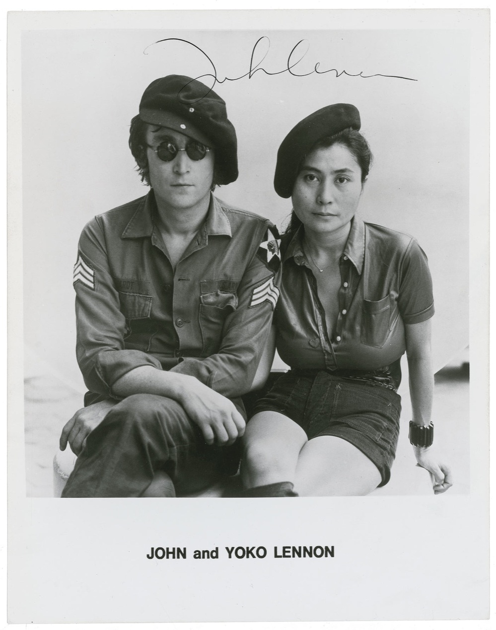 Lot #617 Beatles: John Lennon