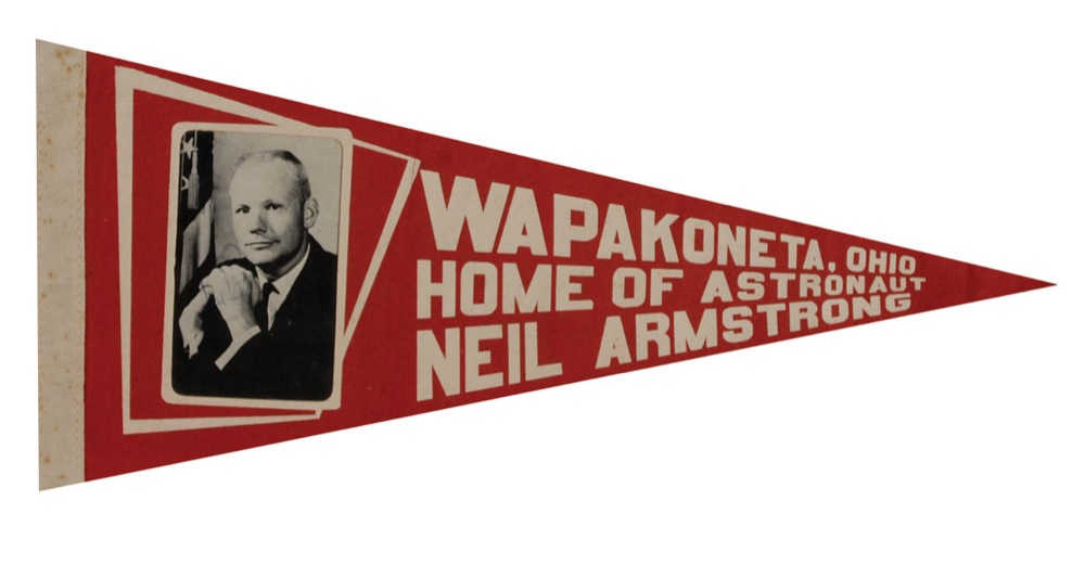 Lot #424 Neil Armstrong