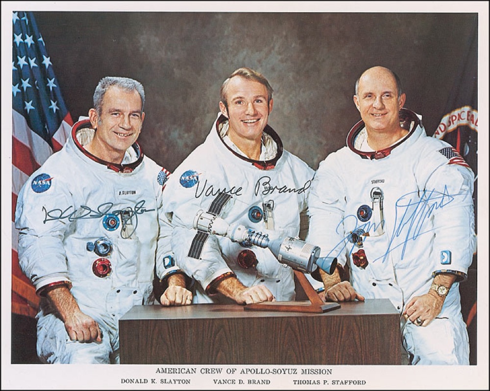 Lot #693 Apollo-Soyuz: American Crew