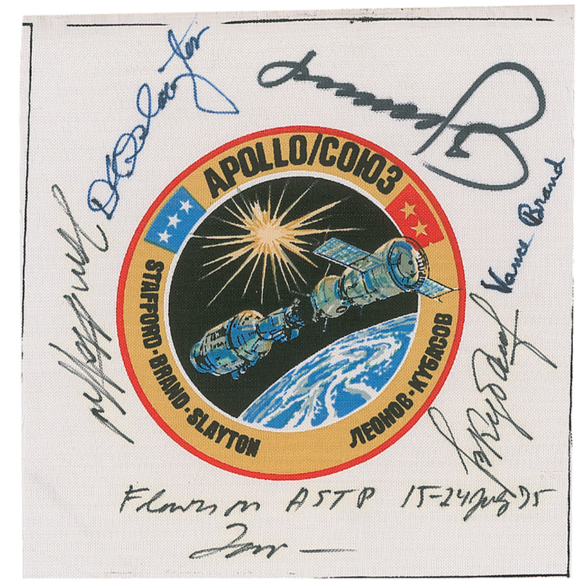 Lot #586 Apollo-Soyuz