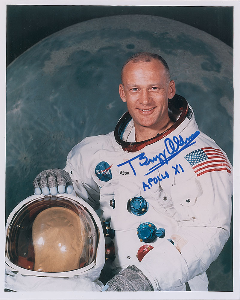 Lot #541 Buzz Aldrin