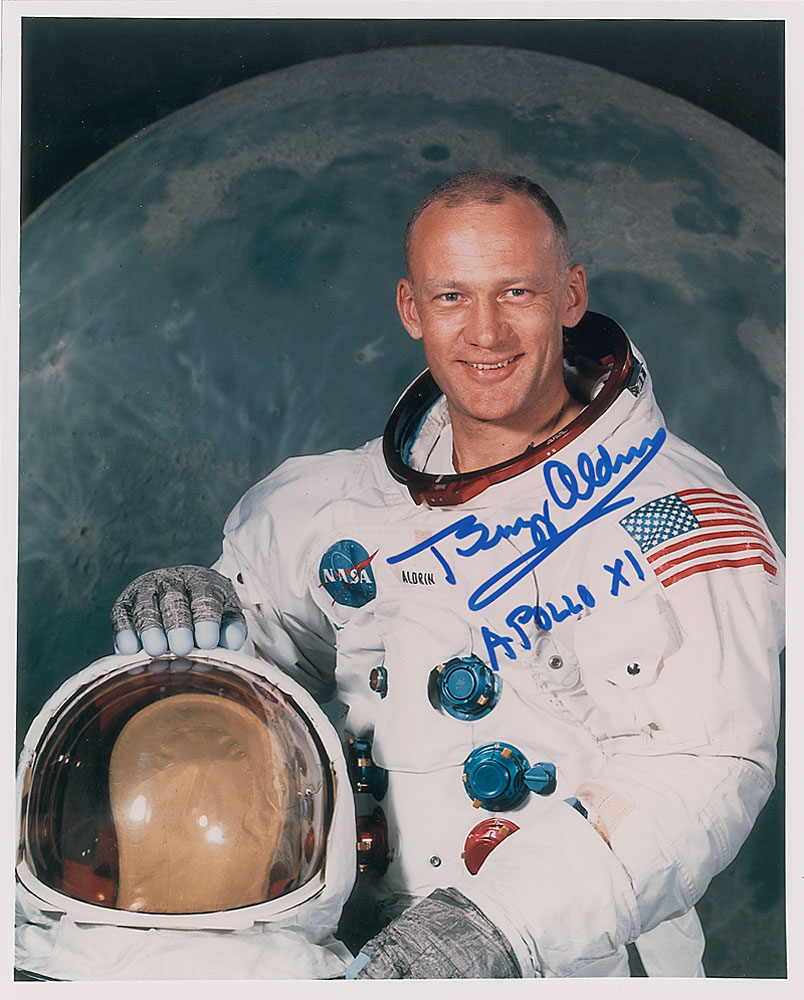 Lot #463 Buzz Aldrin
