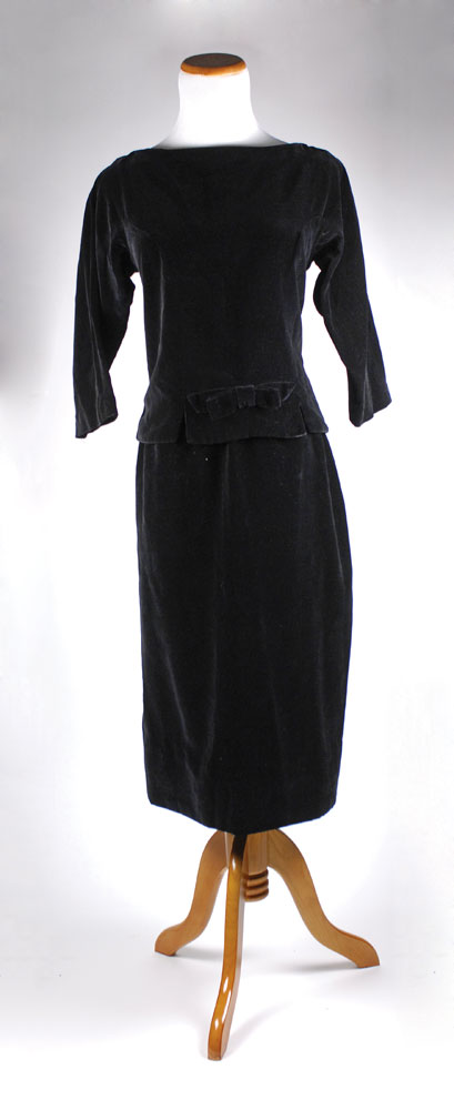 Lot #36 Jacqueline Kennedy’s Black Velvet Outfit
