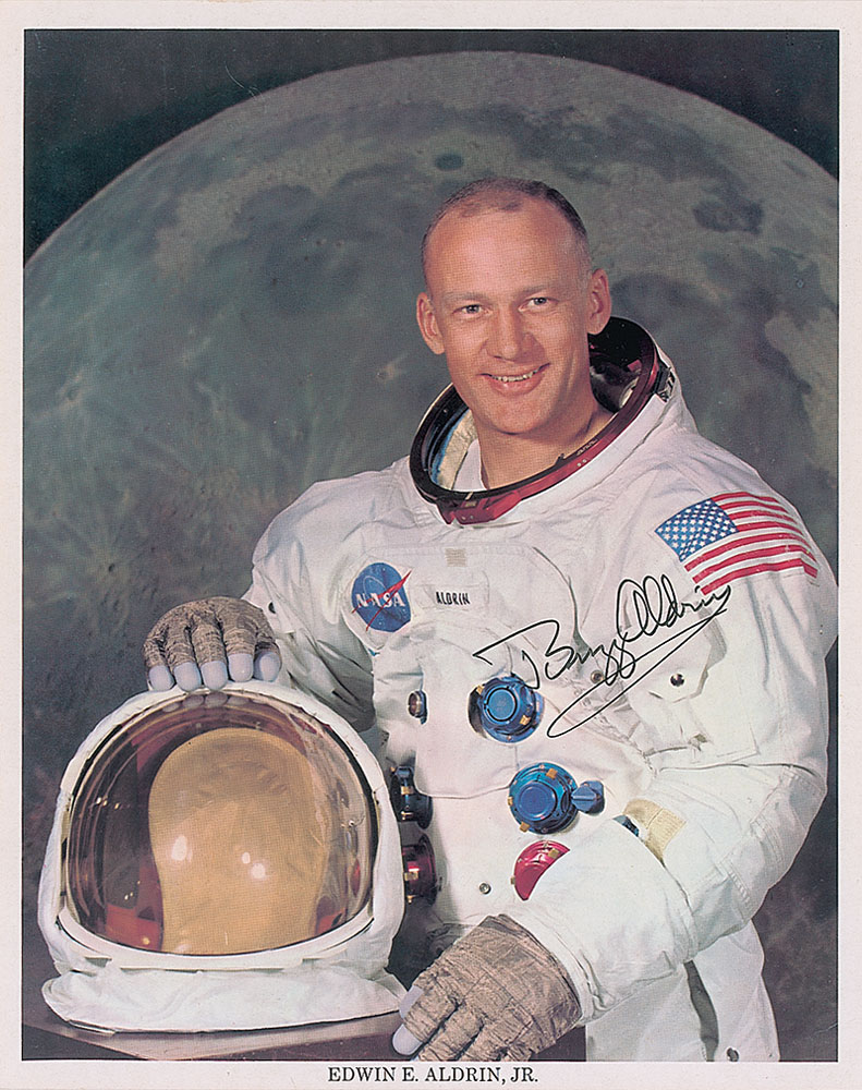 Lot #680 Buzz Aldrin