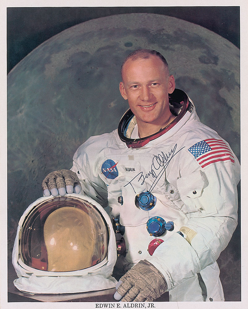 Lot #752 Buzz Aldrin