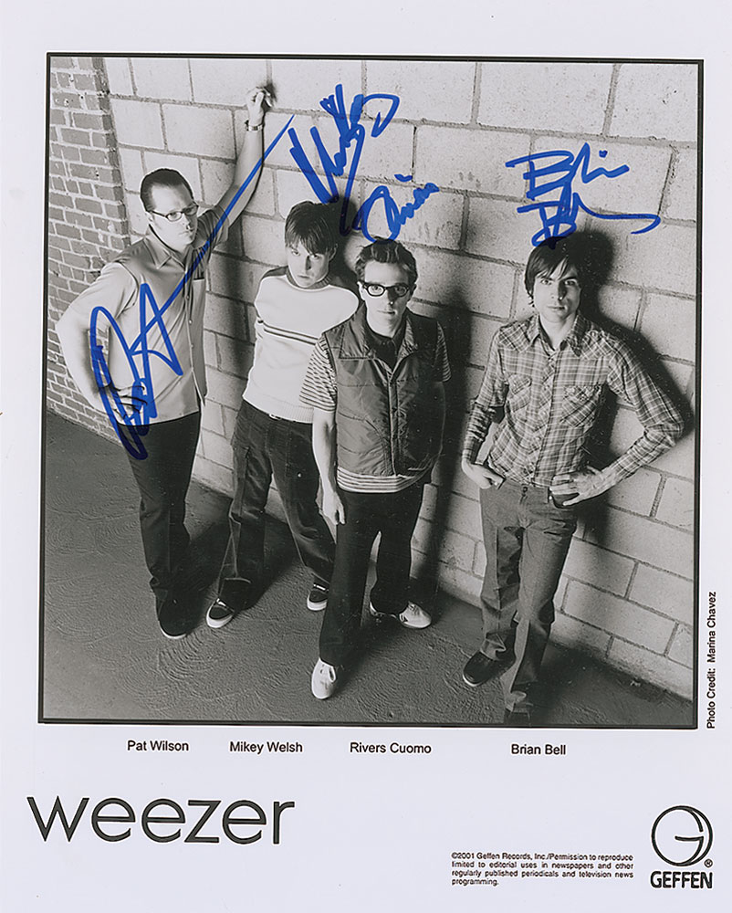 Lot #952 Weezer