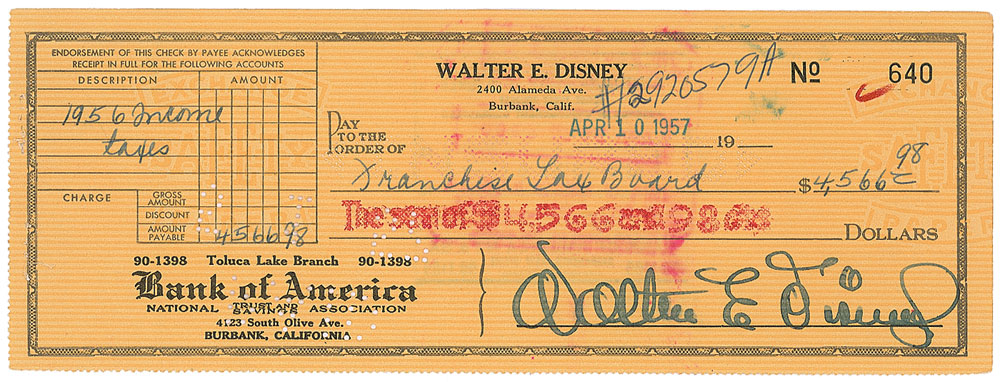 Lot #724 Walt Disney