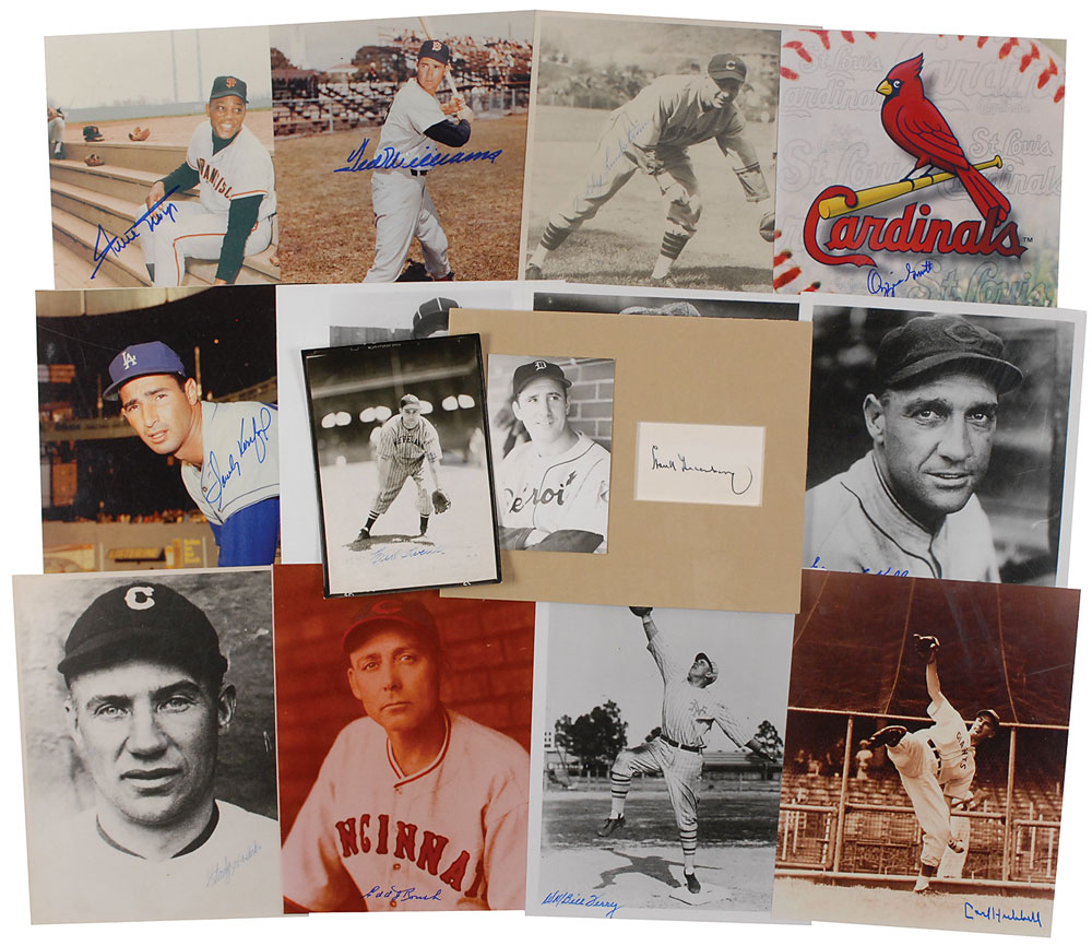 Lot #964 Baseball Hall of Famers