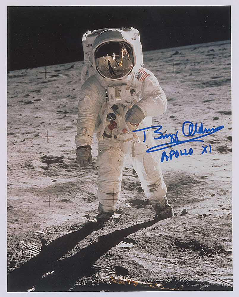 Lot #579 Buzz Aldrin
