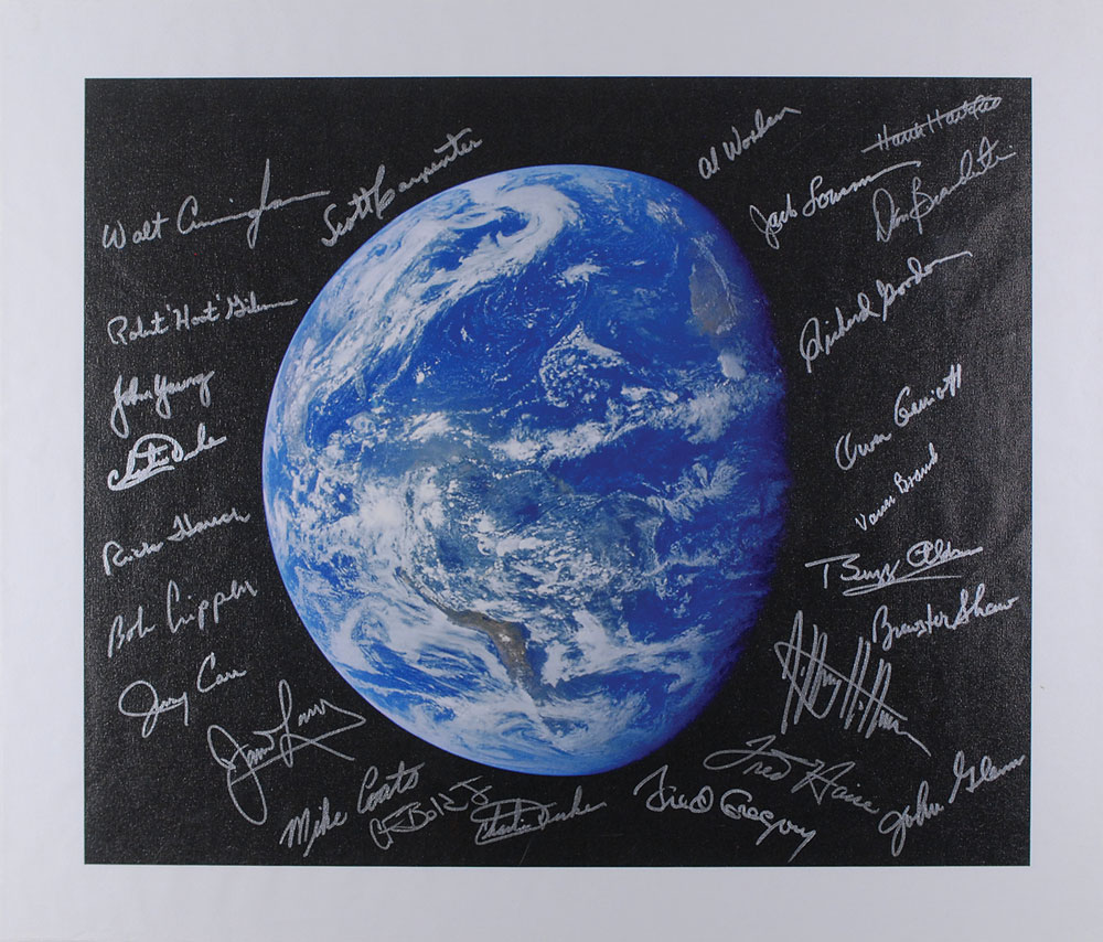 Lot #231 Astronauts Earthrise