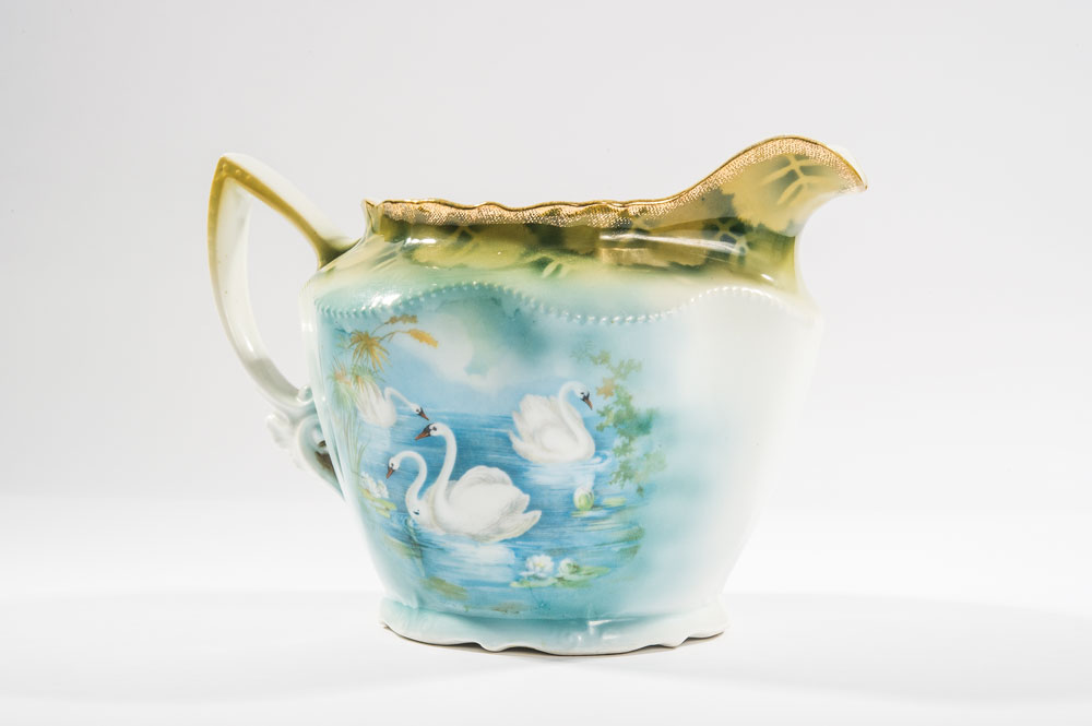 Lot #141 Franklin D. Roosevelt’s Swan Pitcher