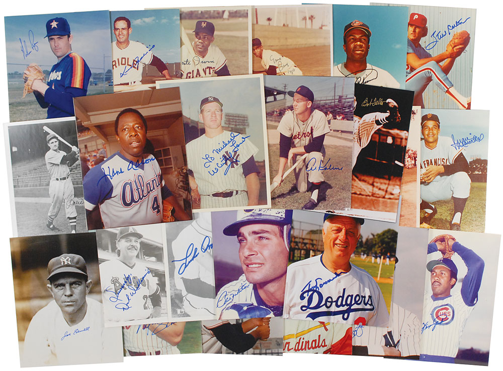 Lot #946   Baseball Hall of Famers