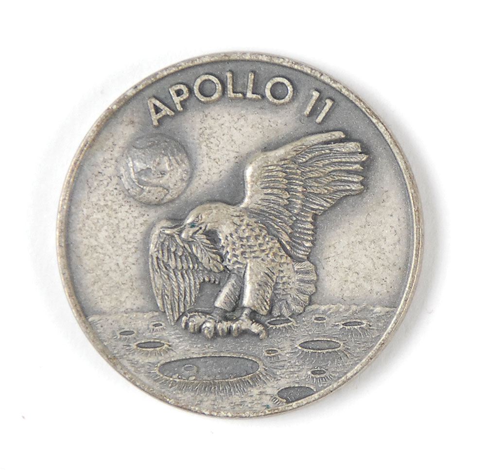 Lot #330  Apollo 11